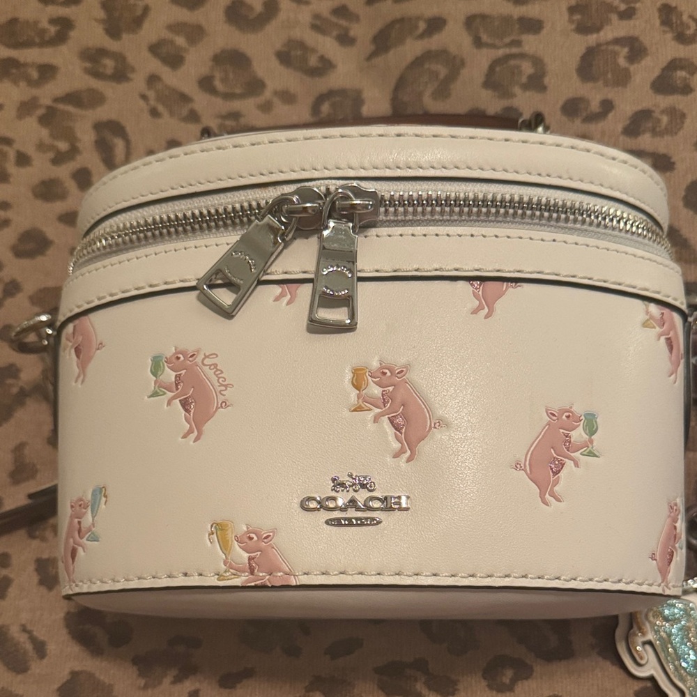 🐷 Coach Cream Party Pig Trail Bag Zip Wallet  and Credit Card Holder Keychain - Picture 4 of 17